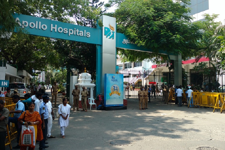 ಸರಕಾರಿ ಆಸ್ಪತ್ರೆಗಳಲ್ಲಿ ಖಾದಿ ಬಳಕೆಗೆ ಒಲವು